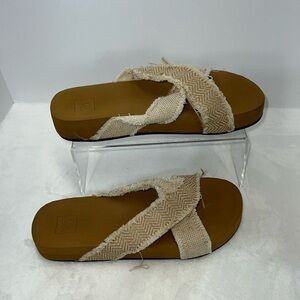 Rip Curl slide on fabric slippers/sandals. Size 8. EUC